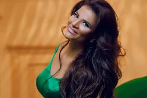 “Hamı tərəfindən sevilmək saxtakarlıqdır”