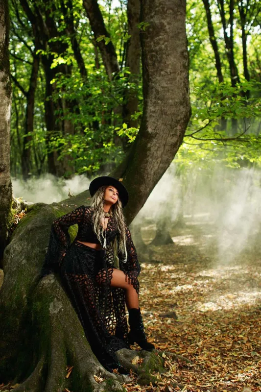 Aygün albomunun ilk mahnısını təqdim etdi