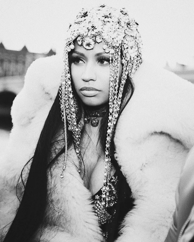 Niki Minaj tarixi rekorda imza atdı