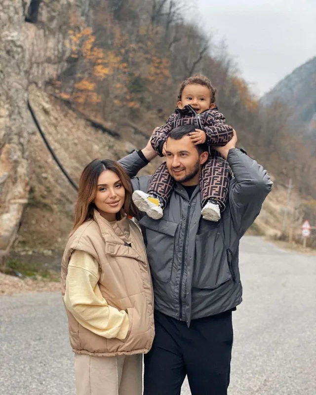 Xatirənin bloger qardaşı övladını itirdi