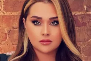 Xatirə toyuq aldı, içindən qurd çıxdı