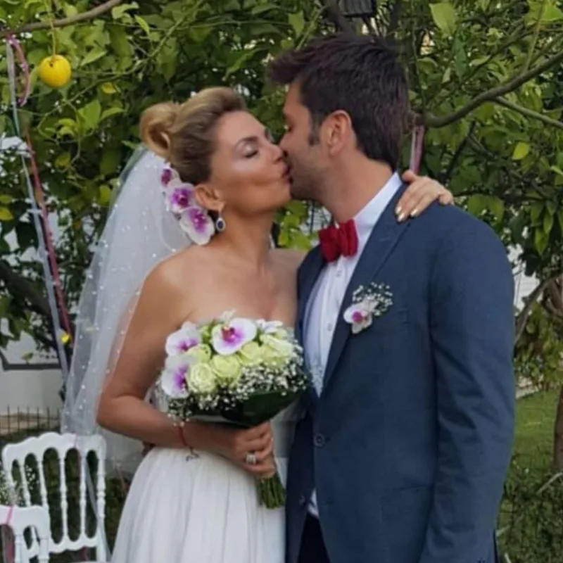 48 yaşında ana olacaq