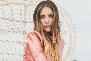 Sevgilisinə görə başqa evə köçdü