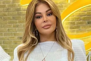 Aygün 4 minlik geyimi ilə diqqət çəkdi