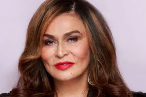 Beyonsun anası aparıcı olacaq