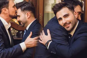 Nadir müğənni oğluyla fotolarını paylaşdı