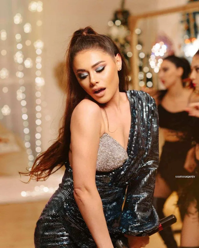 Samirədən “məsləhətli” fotosessiya