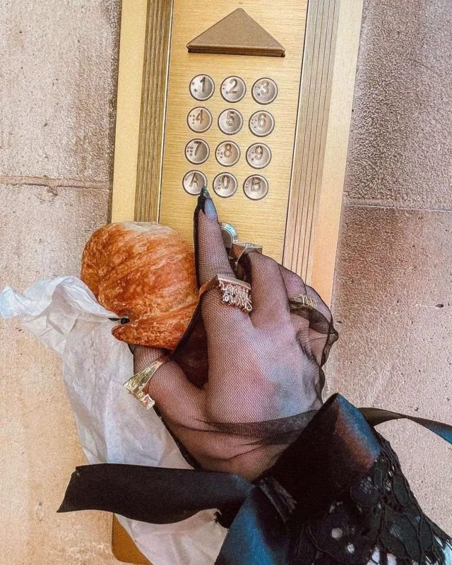 Avropa görmüş Mehin...