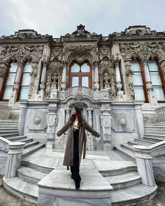 Serialı bitdi, tətilə yollandı