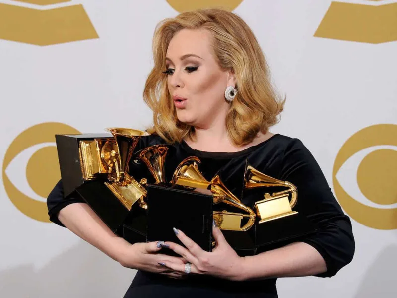 “Grammy” koronaya görə təxirə salındı