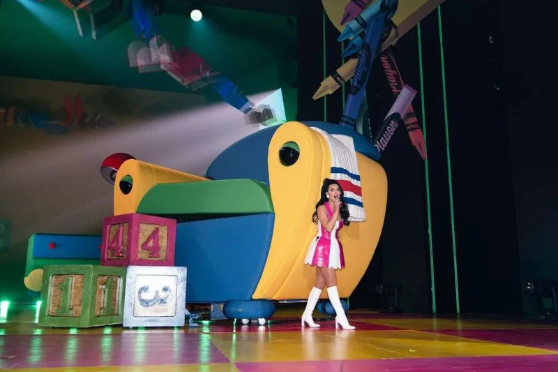 Tualet kağızı, unitaz, maska - Keti Perrinin konsert turnesi...