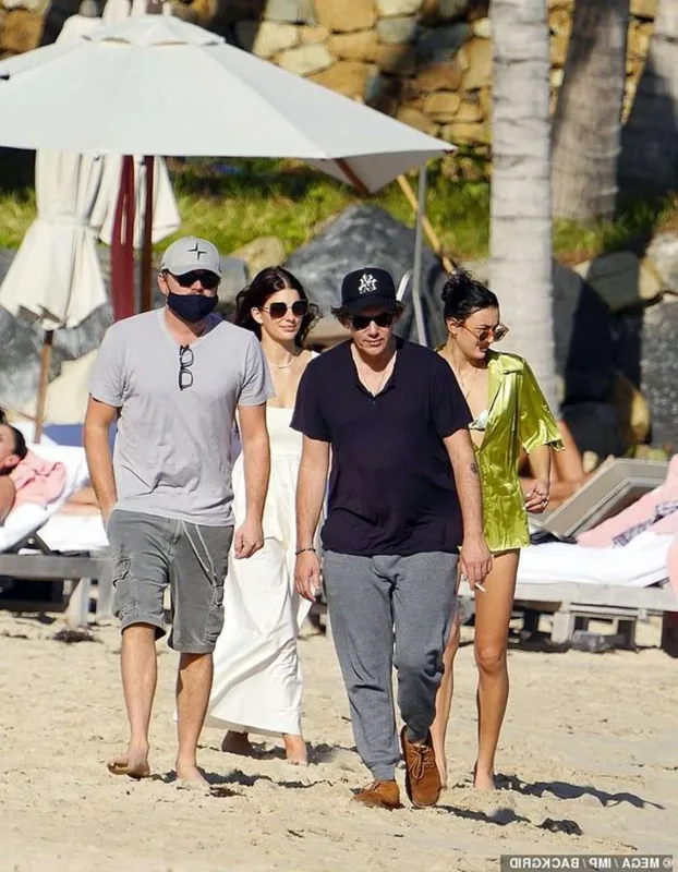 Tətil üçün 150 milyonluq yaxta kirayələdilər