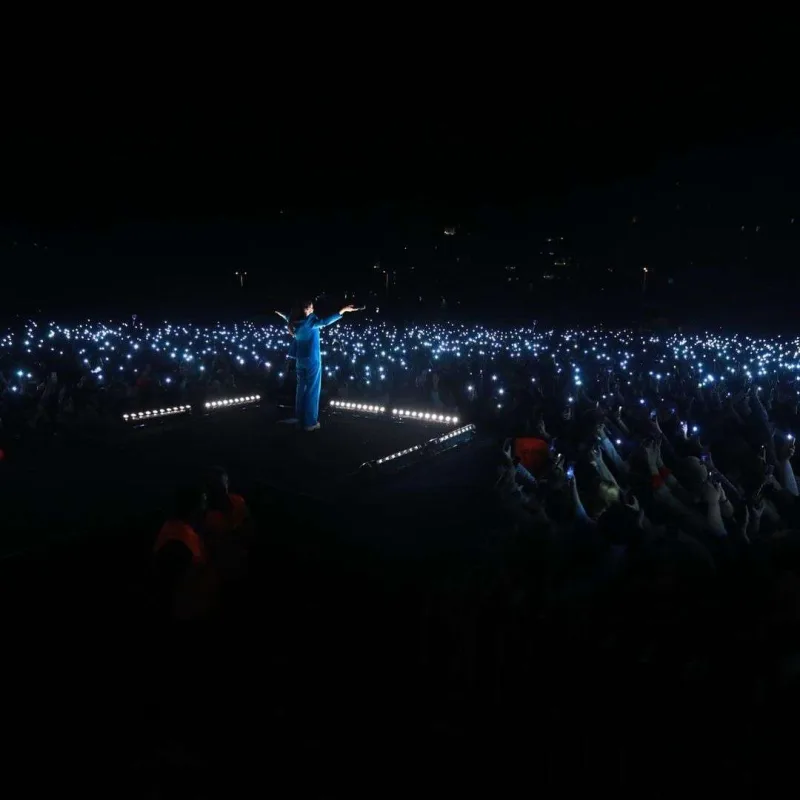 Zeynep Bastık Bakıya gəlir