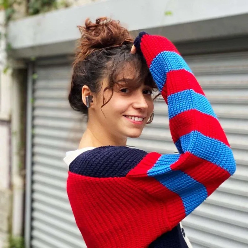 Zeynep Bastık Bakıya gəlir