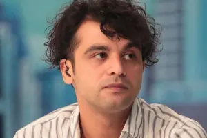 “Müəllimlər şagirdləri döyür də, söyür də”