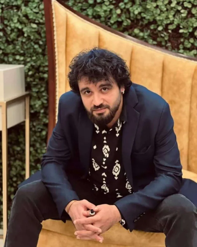 “Müəllimlər şagirdləri döyür də, söyür də”