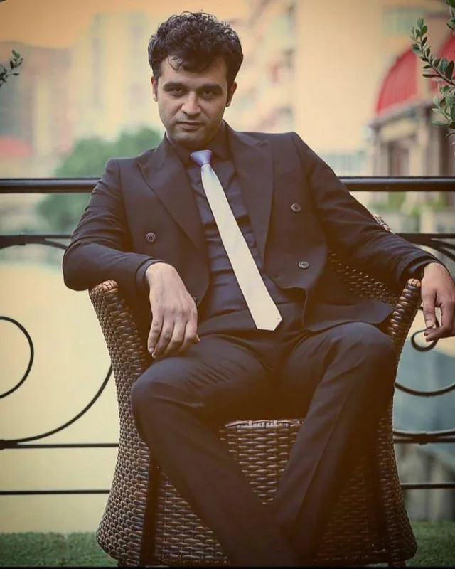 “Müəllimlər şagirdləri döyür də, söyür də”