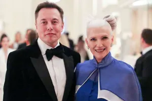 Milyarderin anasından Azərbaycanla bağlı paylaşım