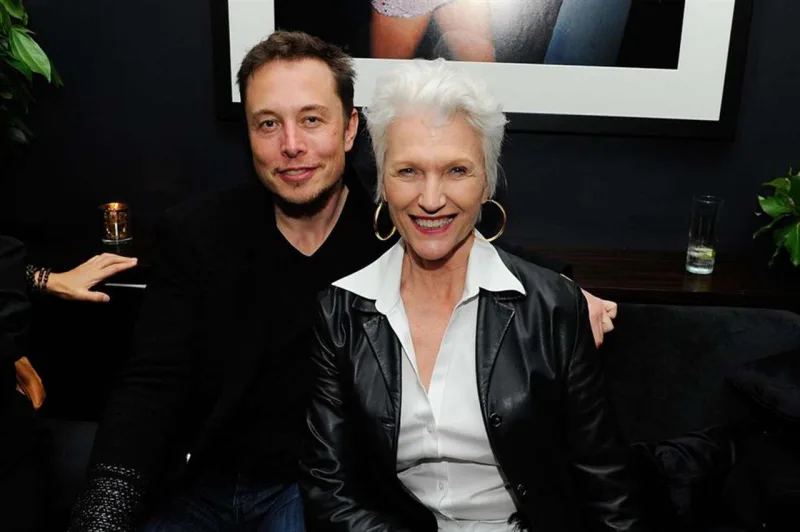 Milyarderin anasından Azərbaycanla bağlı paylaşım