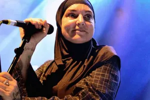 17 yaşlı oğlu intihar etdi