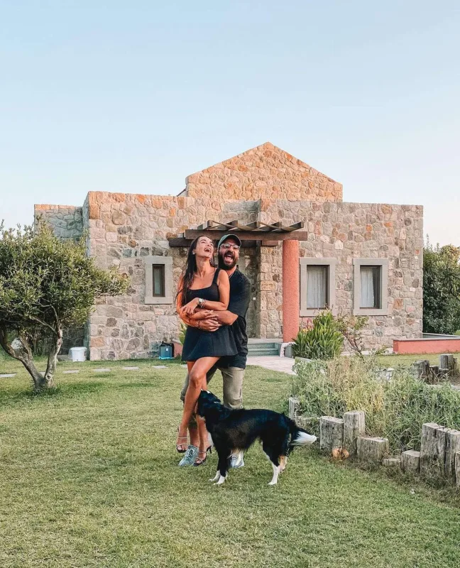 Hamilə xanımına xəyanət edir?