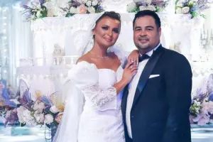 Sevda Yahyayeva gəlinliyini satır