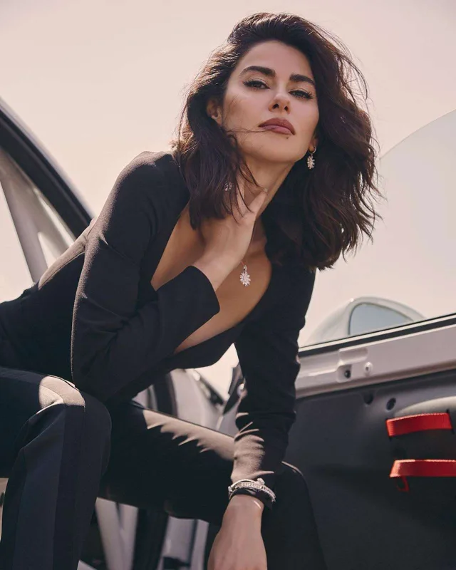 Nəsrin də koronaya yoluxdu