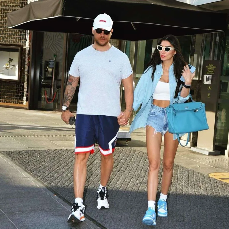 Açıqlamasından sonra Sinanı boşamaq istəyir