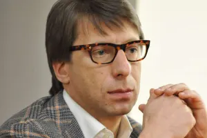 Rusiyanın məşhur aparıcısı öldü