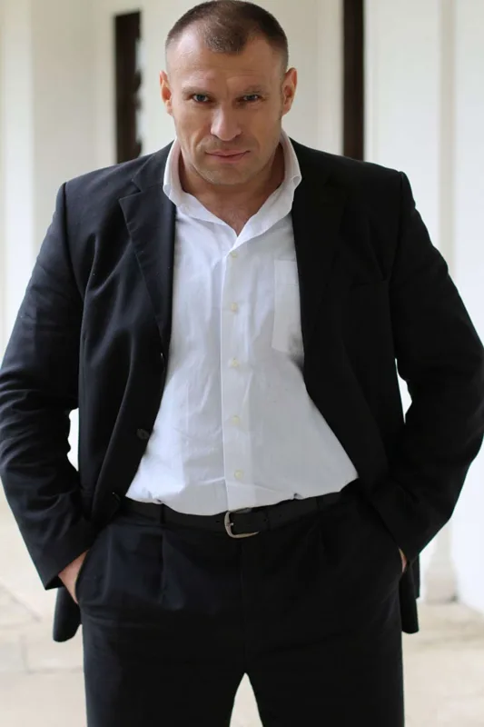 Evində ölü tapıldı