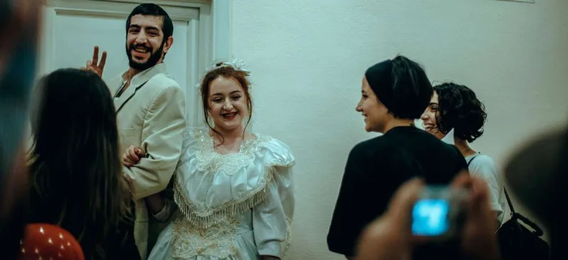 Teatrın məkanı və təmiri üçün pul yığırlar