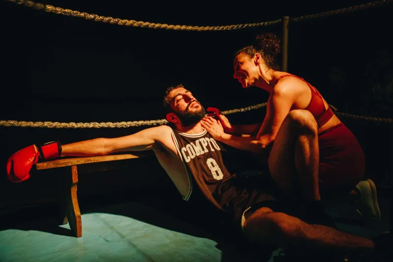 Teatrın məkanı və təmiri üçün pul yığırlar