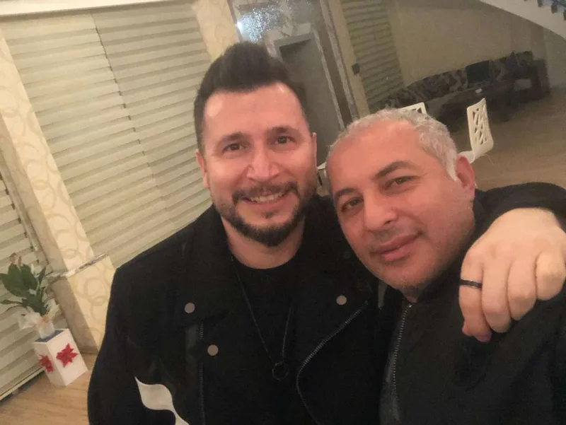 Tatlısesin qızı Bakıya sevgilisi ilə gəldi - VİDEO