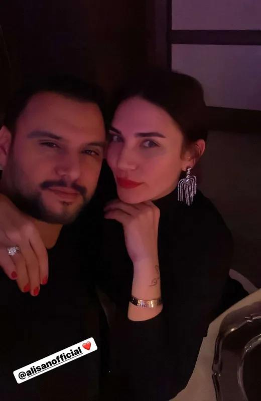 Anar Məmmədov xanımına ad günü keçirdi - VİDEO