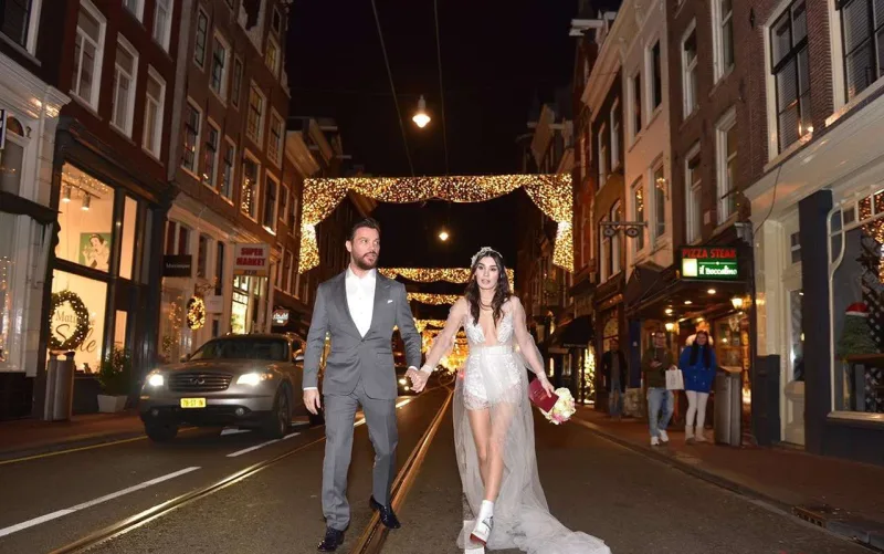 Burcu boşanma xəbərlərini təsdiqlədi