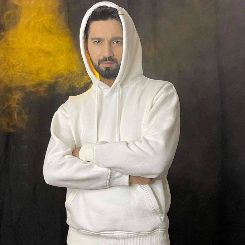 Əhməd motosiklet qəzası keçirib