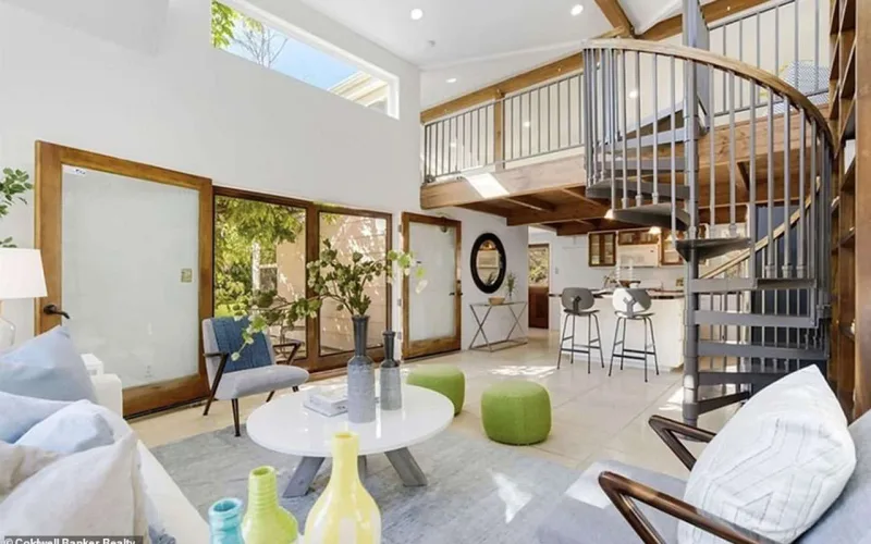 Ucuz aldığı villanı baha satır