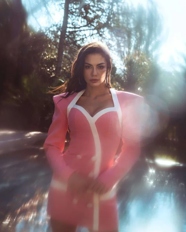 Keremlə Demet eyni serialda