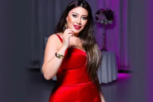 “Haqqıma girin, hesabım məhşərə qalsın”