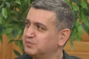 “Yeni il gecəsi qəbir üstə getdim” - Baloğlan Əşrəfovun oğlu