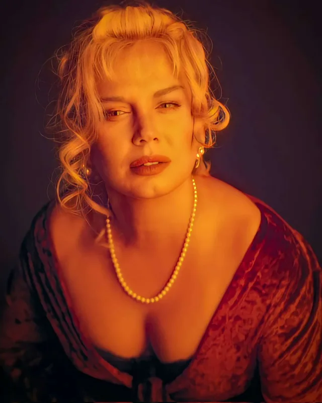 Sezen Aksu sükutu pozdu