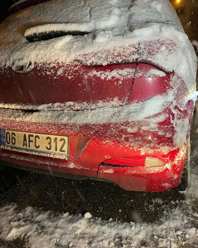 Tamer Karadağlı qəza törətdi