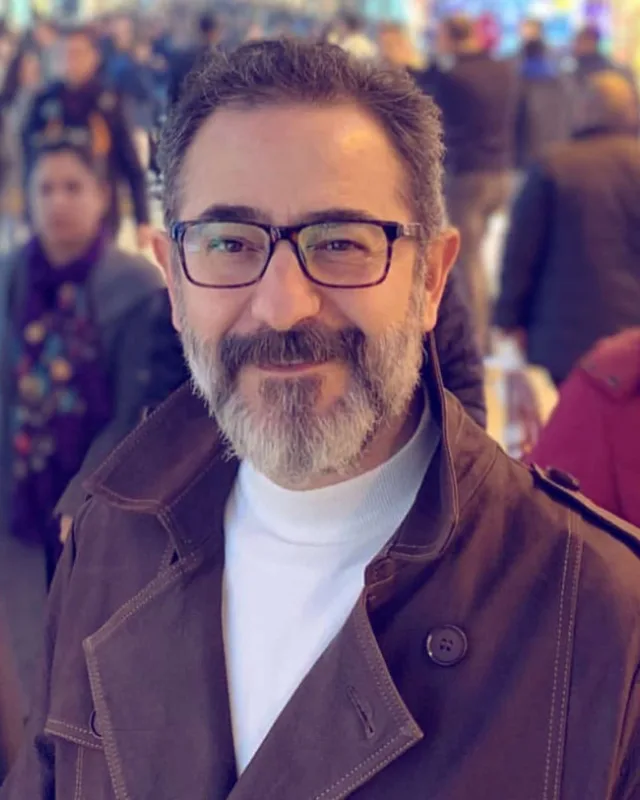 Məşhur aktyor dünyasını dəyişdi