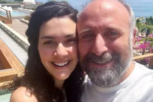 Bergüzarla Halit Londona köçür