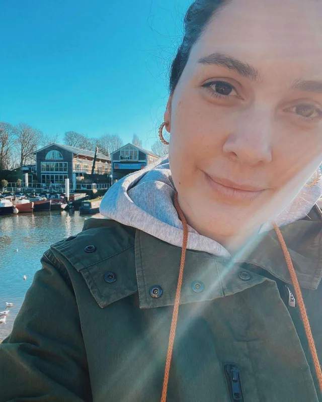 Bergüzarla Halit Londona köçür