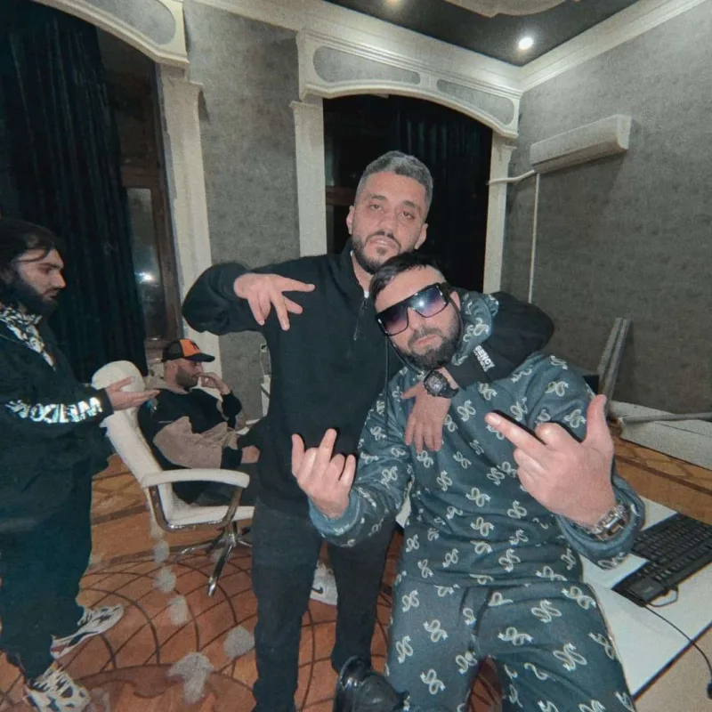 Ən çox dinlənilən 25 mahnıdan 11-i onundur