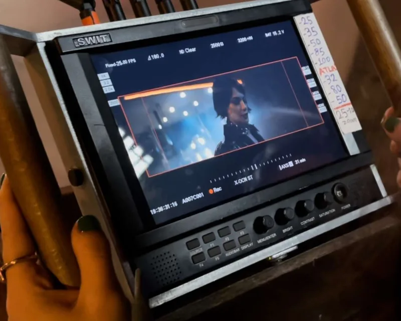 Hiss “Warner”la ilk layihəsini təqdim etdi