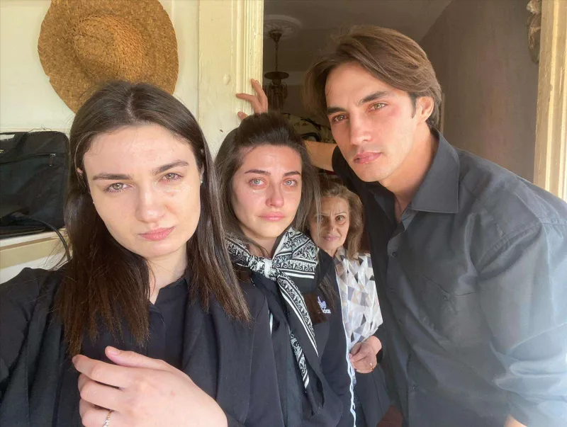 “Hansı çətinliklərlə boğuşduğumuzu bilsəz, bizə medal taxarsız”