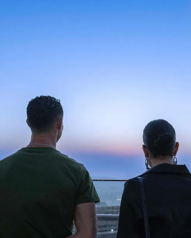 Sevgilisinin filmini Bürc Xəlifədə göstərdi