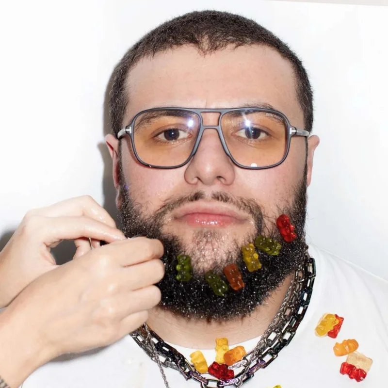 Navai müzakirə olunan videosundan danışdı